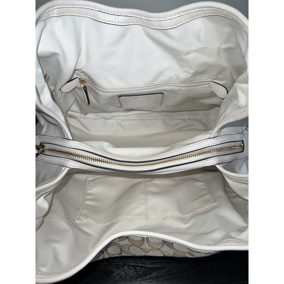 Coach Carlyle Shoulder Bag Signature Jacquard Leather Chalk White Purse 56221 - Picture 12 of 14